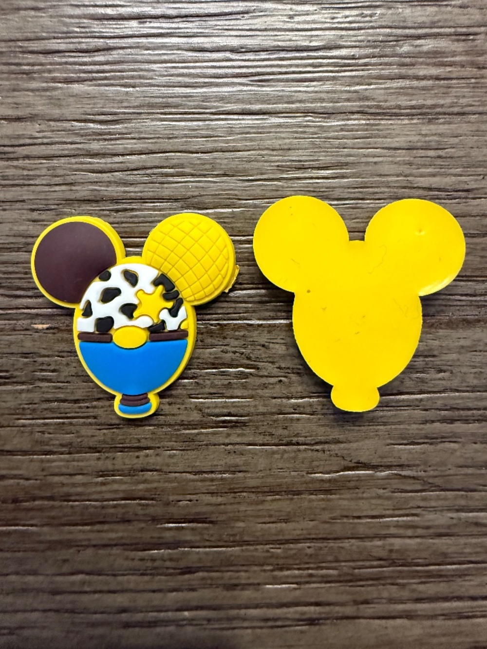 10 Woody Flatback Charms